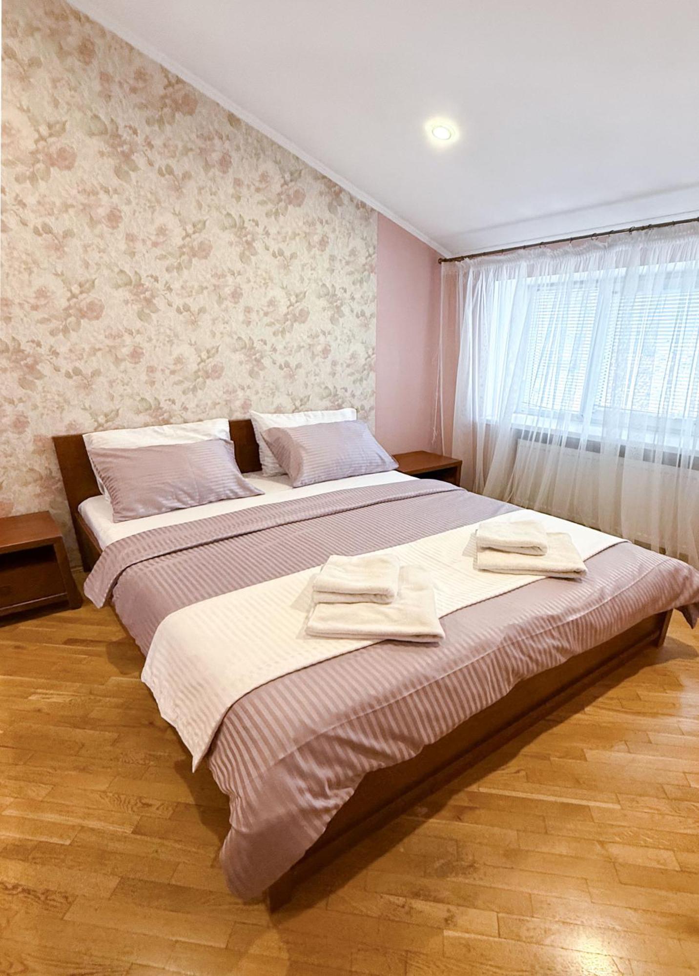 Grand Apartments On Rynok Square Leopoli Esterno foto