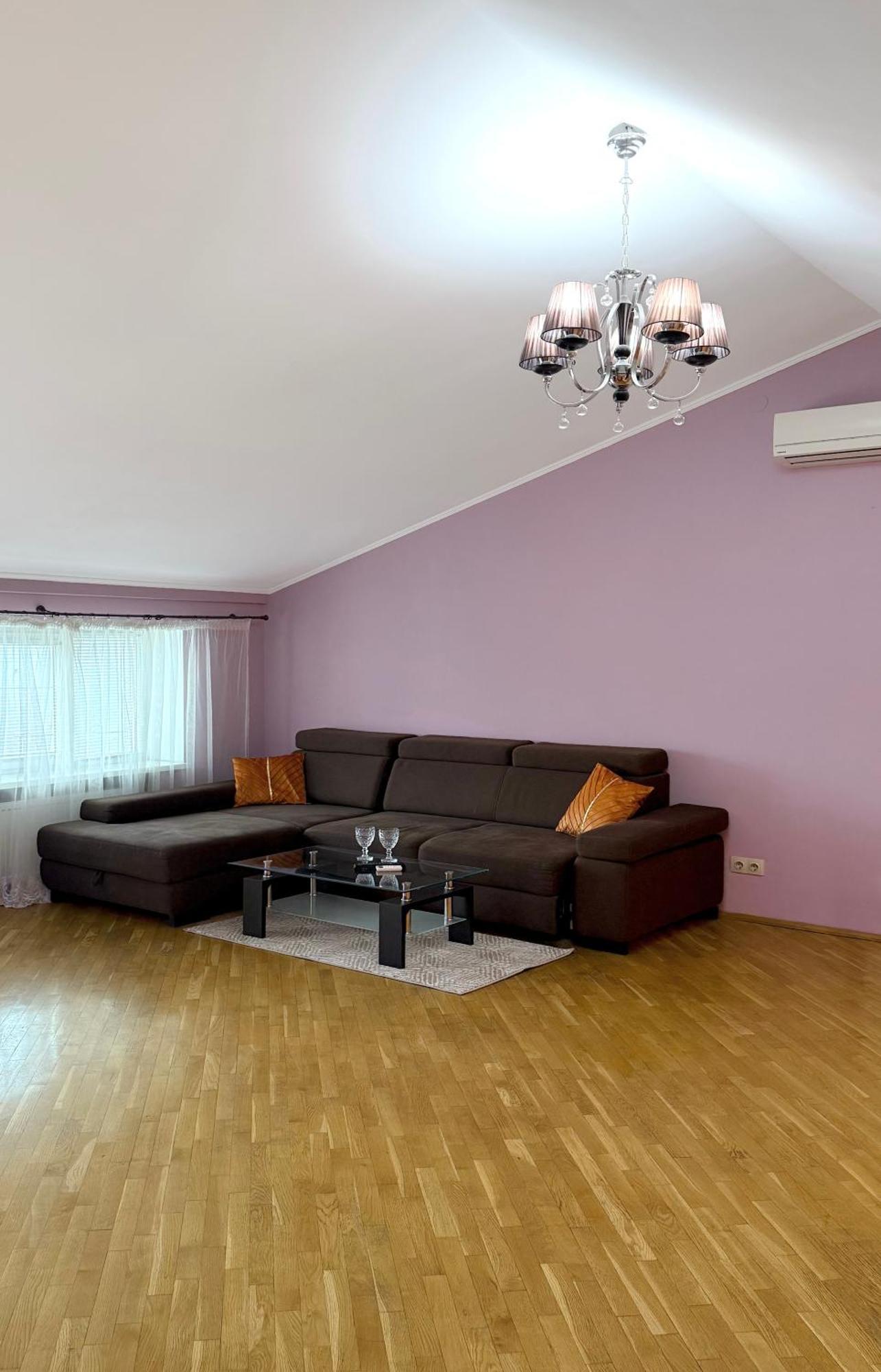 Grand Apartments On Rynok Square Leopoli Esterno foto